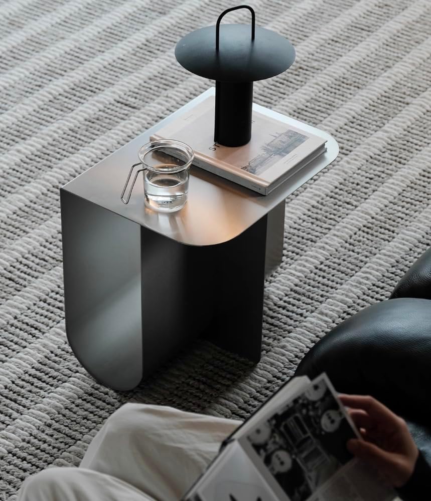 Modern Stainless Steel Side Table, Minimalist Storage Coffee Table,Accent Table,Curved Design, for Living Room, Office (Silver)