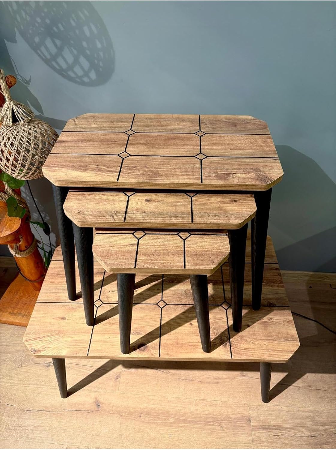 SODEF 3-Piece Nesting Side Table Set & Coffee Table Set, Wood Finish, Geometric Design, Scandinavian Style, Durable Chipboard with PVC Edge Banding, Easy Assembly - Brown