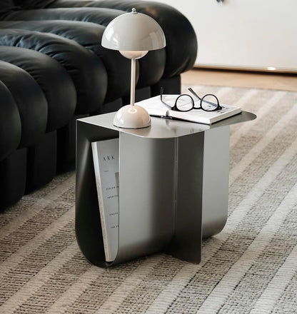 Modern Stainless Steel Side Table, Minimalist Storage Coffee Table,Accent Table，Curved Design, for Living Room, Office (Silver)
