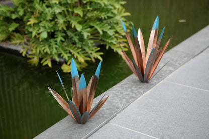 Homight Metal Agave Plants Outdoor Decor Mexican Yard Art Plants Garden Decor for Outside Metal Art Flowers Gifts for Butterflies Bees Birds for Gifts (1big&1small)
